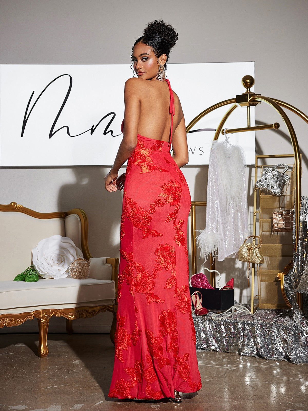 Aedin Halterneck Çiçekli Maxi Elbise Kırmızı