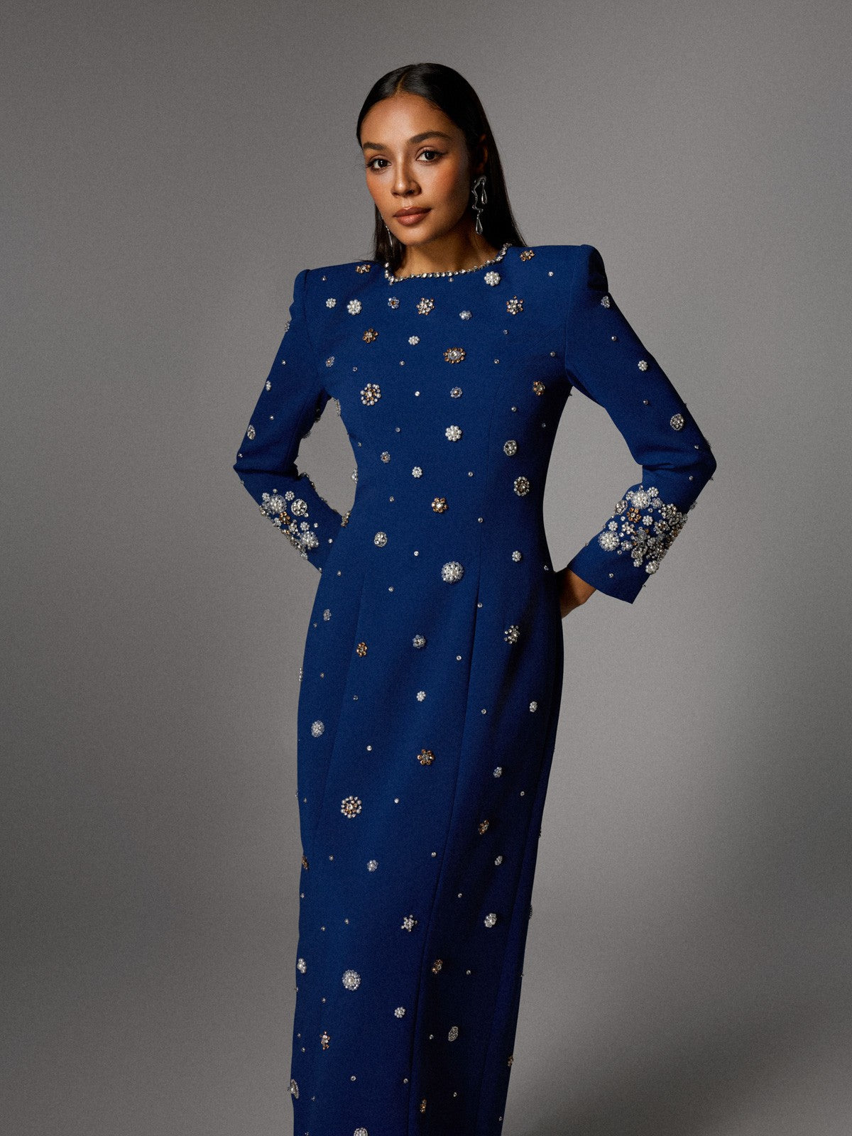 Alary Uzun Kollu Rhinestone Maxi Elbise