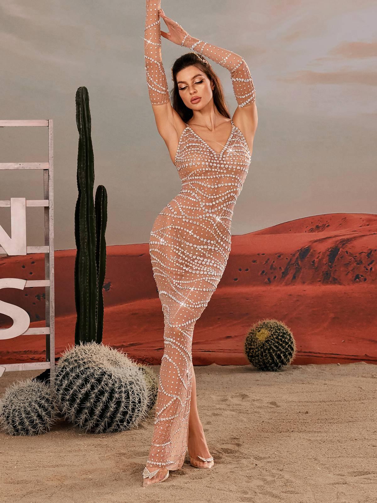 Amahl Spaghetti Rhinestone Mesh Maxi Elbise