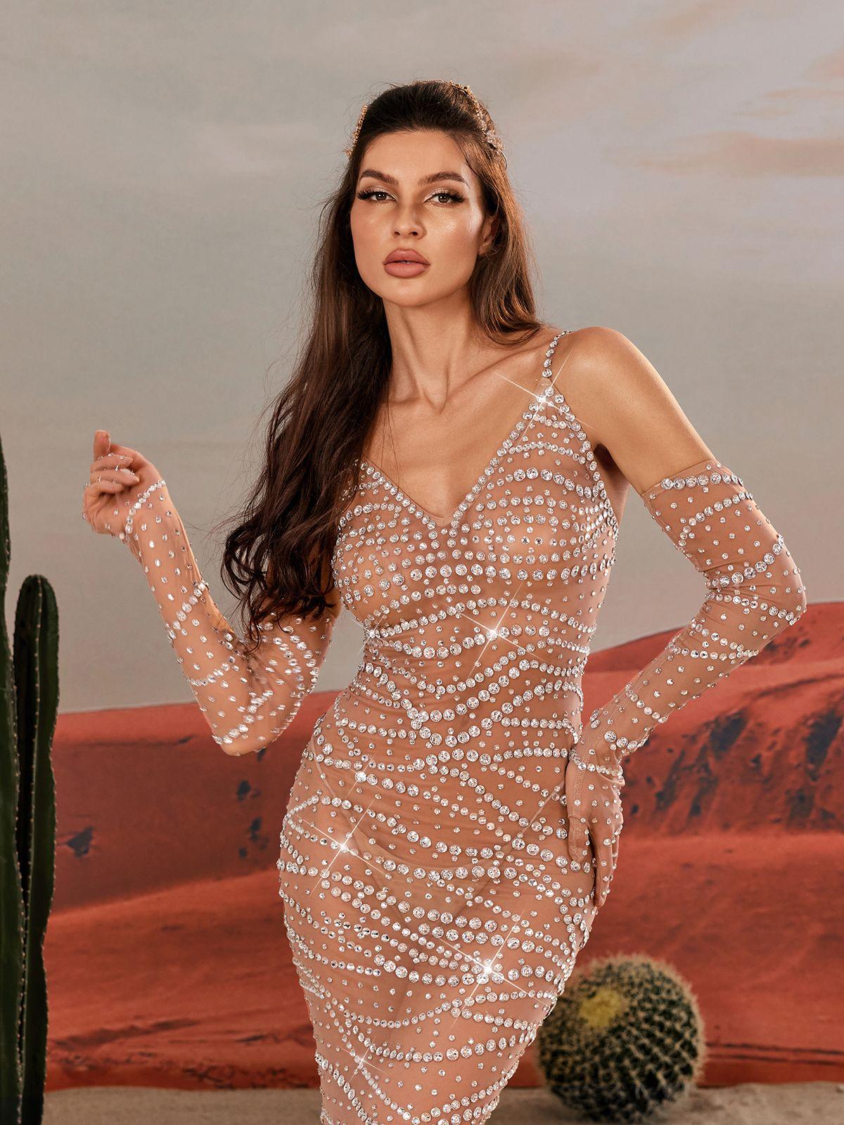 Amahl Spaghetti Rhinestone Mesh Maxi Elbise