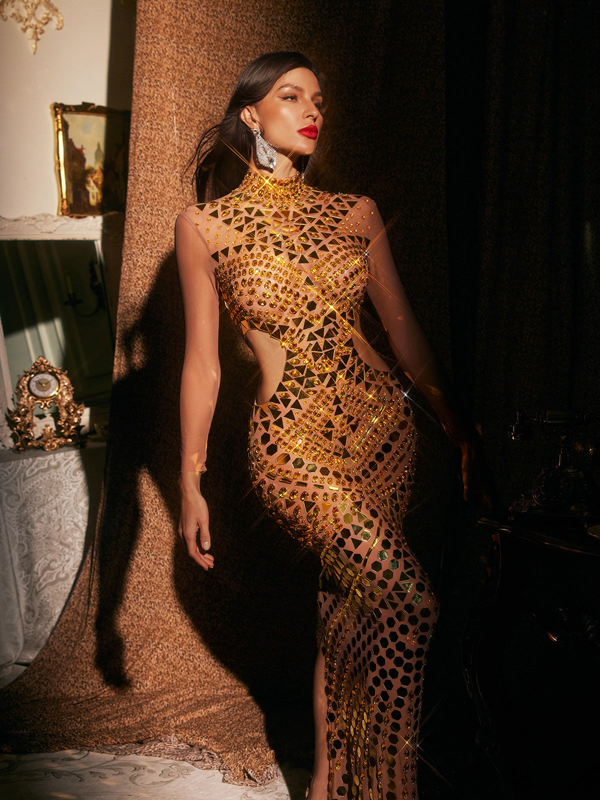 Athelis Kesik Detaylı Süslemeli File Maxi Elbise