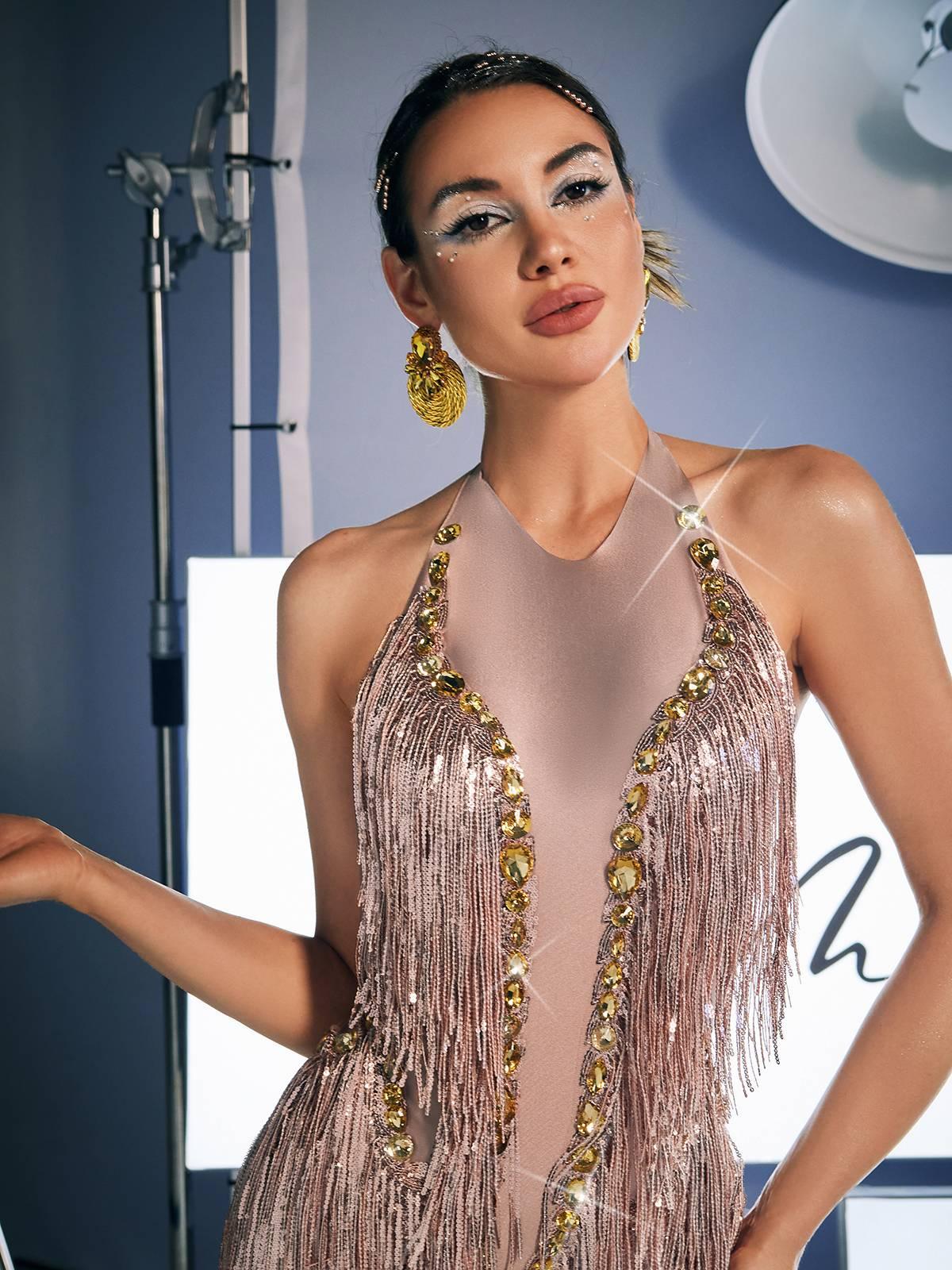 Benicio Halter Yaka Düzensiz Payet Bodysuit