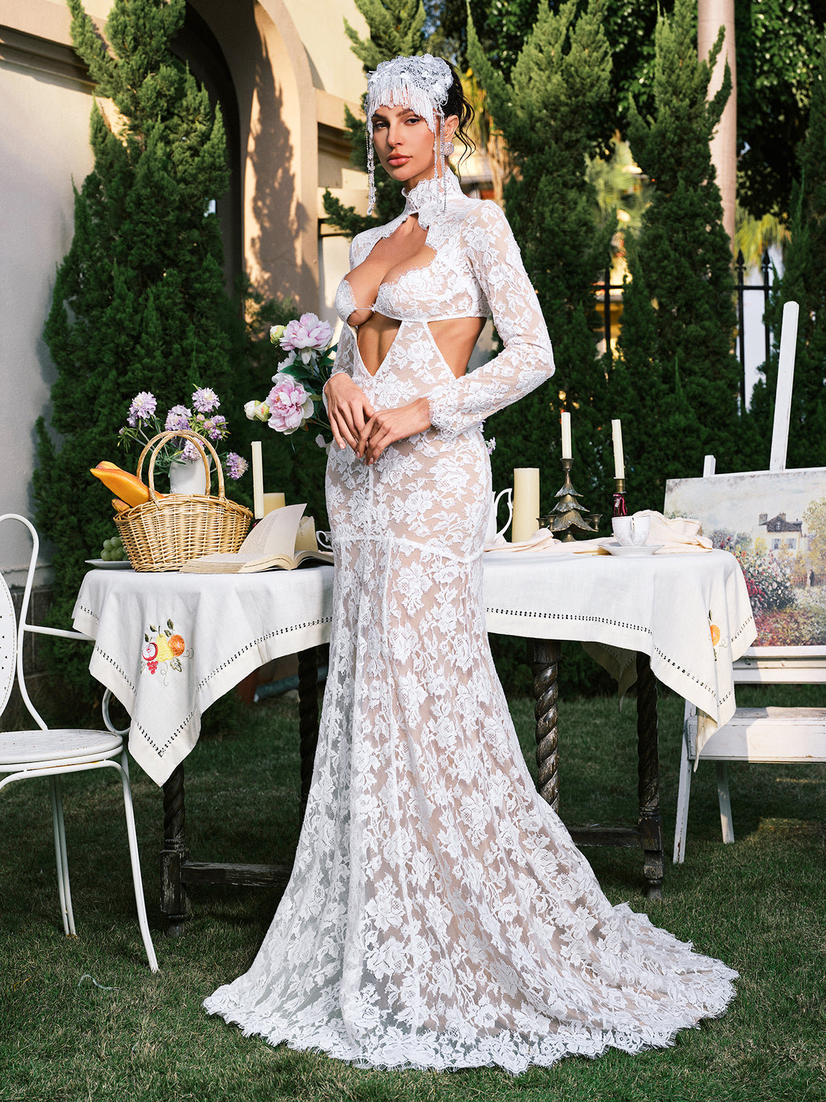 Edalene Uzun Kol Çiçek Kesim Dantel Maxi Elbise