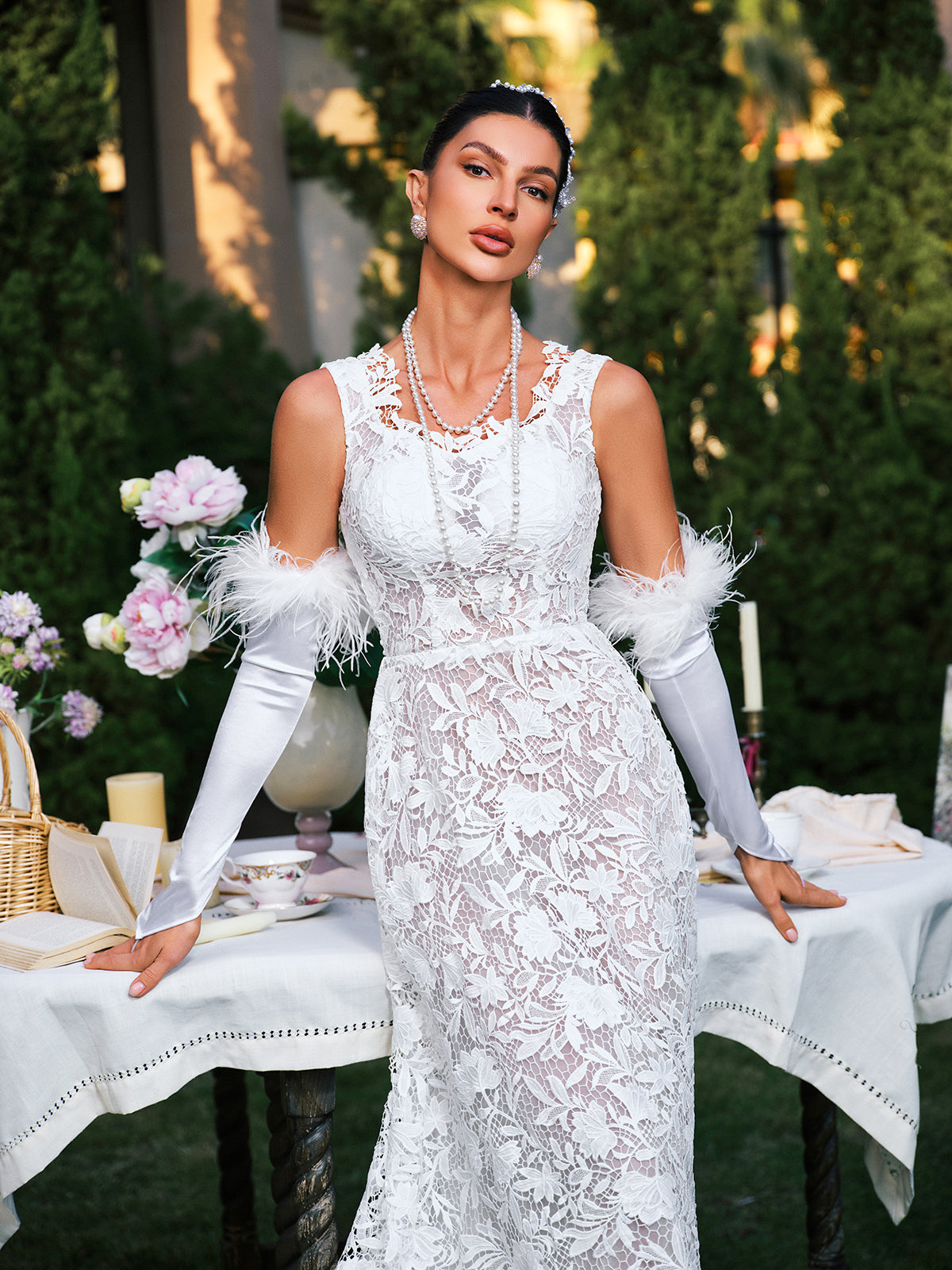 Edison Derin Yaka Çiçekli Dantel Maxi Elbise