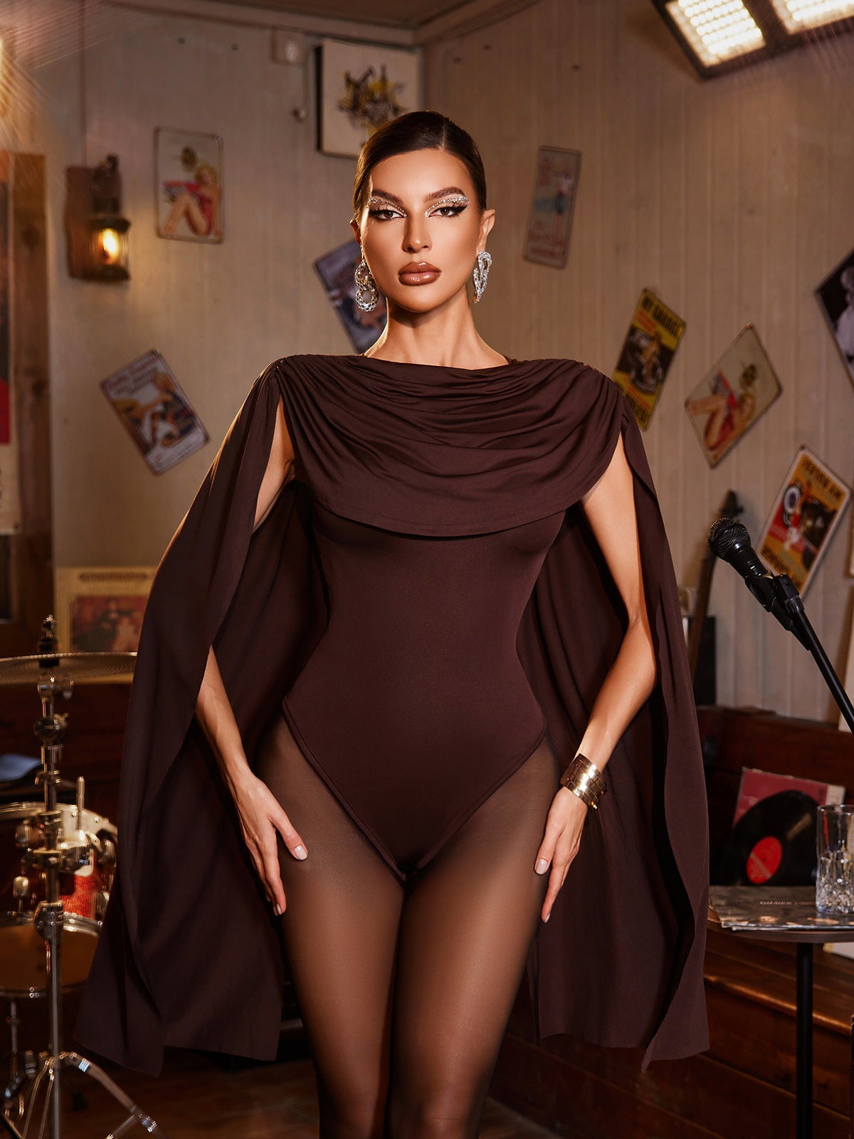 Nyressa Cowl Neck Bodysuit Kahverengi