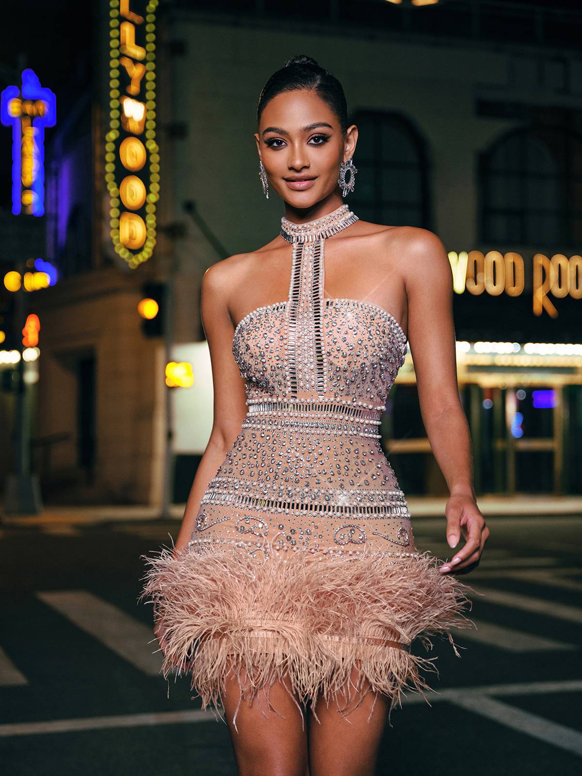 Tamisha Halterneck Rhinestone Tüy Mini Elbise