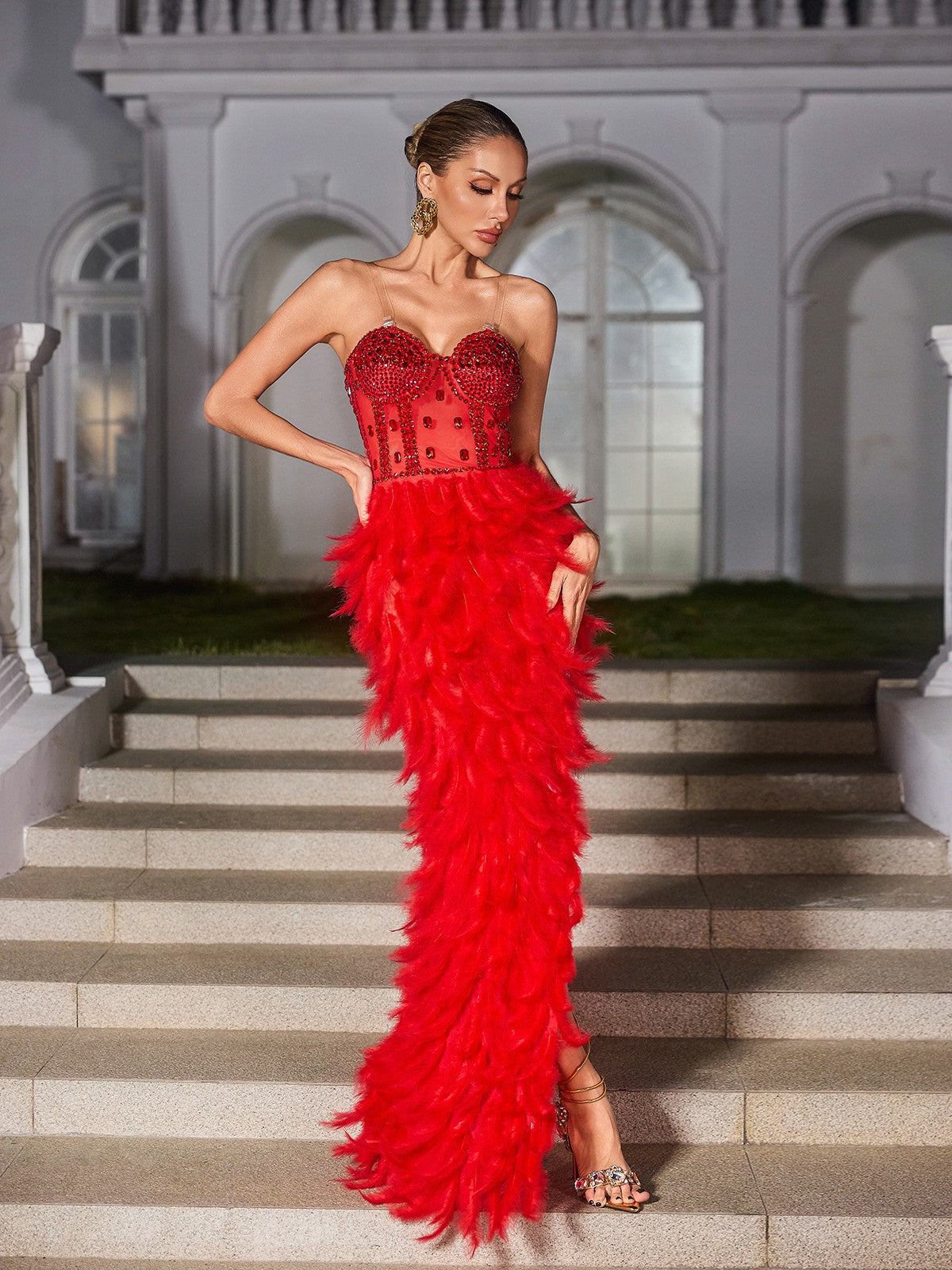 Vieby Straplez Rhinestone Tüy Maxi Elbise Kırmızı