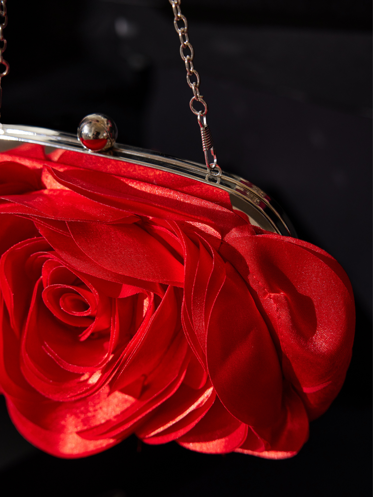 Wells Kırmızı Çiçek Saten Clutch