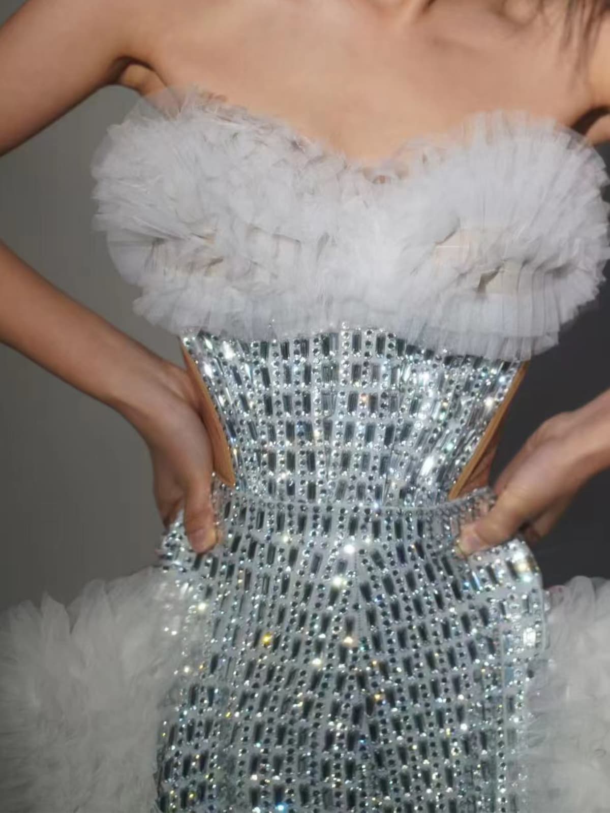 Xaelthar Straplez Rhinestone Tül Maxi Elbise Beyaz