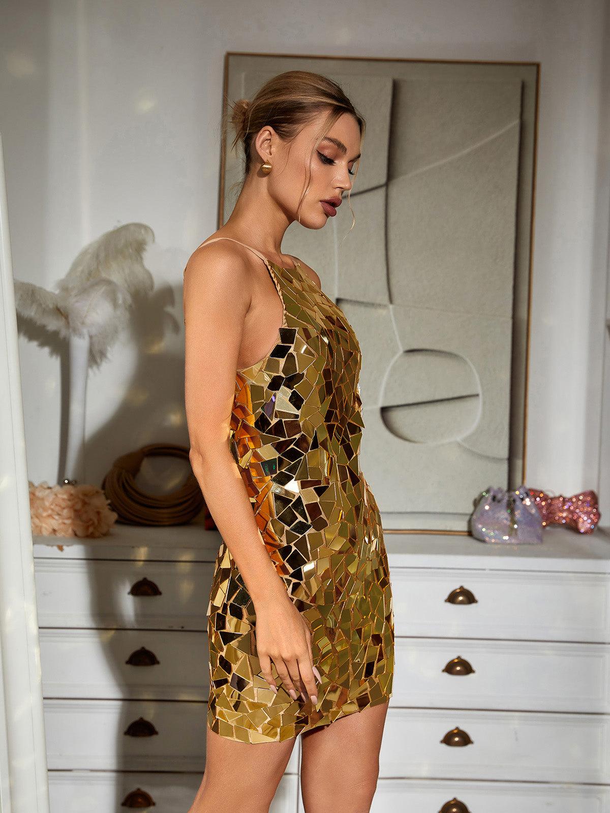 Nisan Süslemeli Mini Elbise Altın Renk