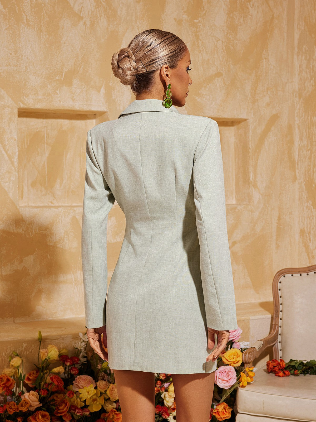 Aryndal V Yaka Düğmeli Mini Blazer Elbise