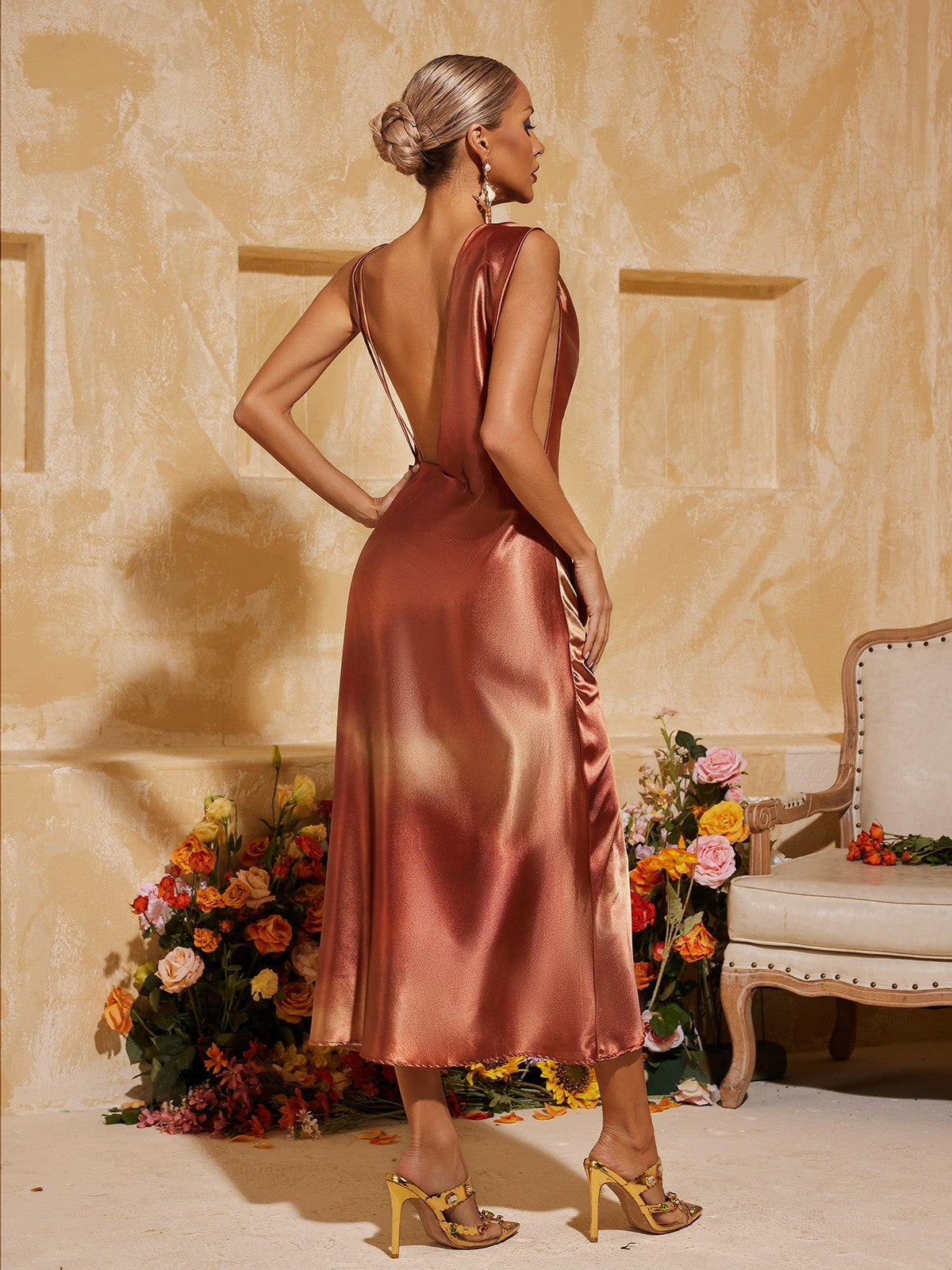 Aryndriel Kolsuz Yaka Saten Midi Elbise