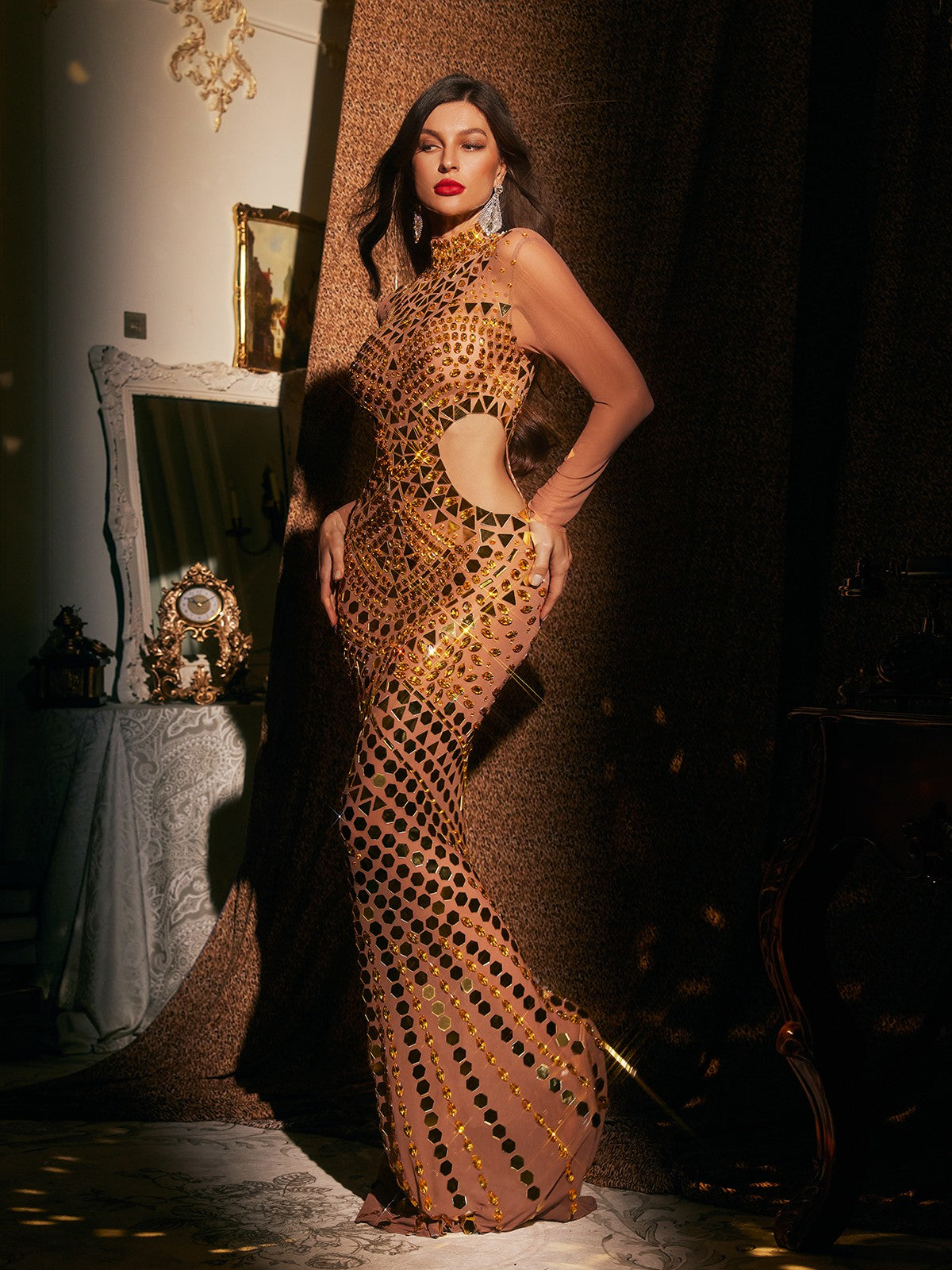 Athelis Kesik Detaylı Süslemeli File Maxi Elbise