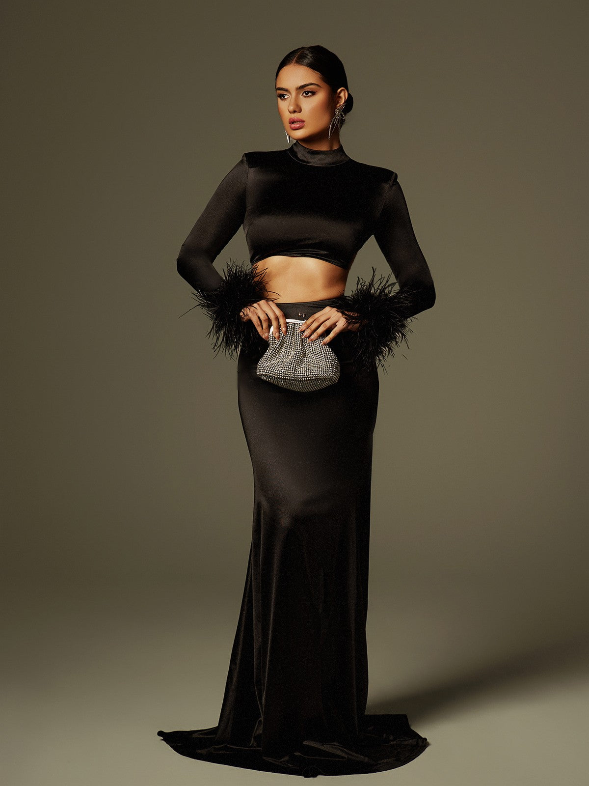 Avalee Uzun Kollu Tüy Saten Etek Seti