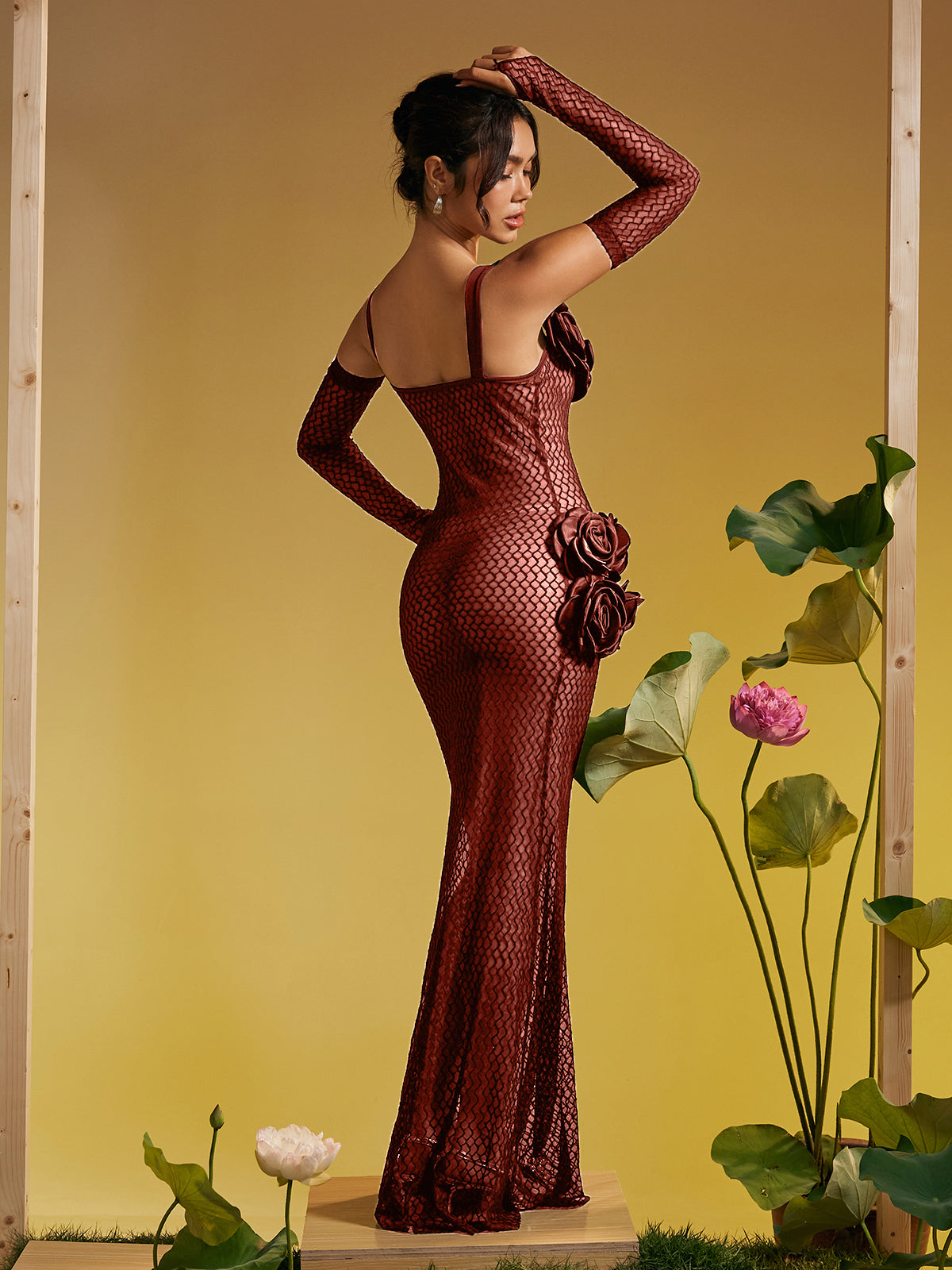 Barbara Spaghetti Kesik Çiçek Maxi Elbise Kahverengi