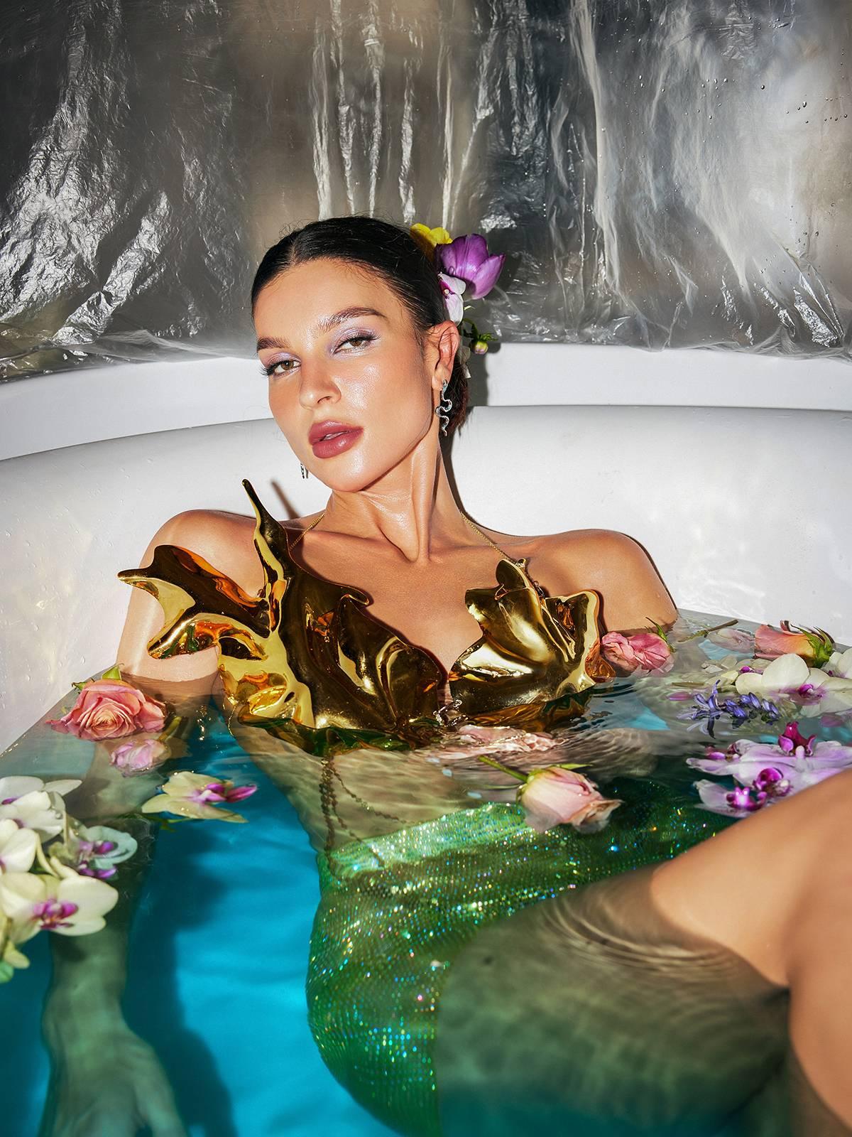 Bruno Metalik Yapraklı Zincir Zırh Üst