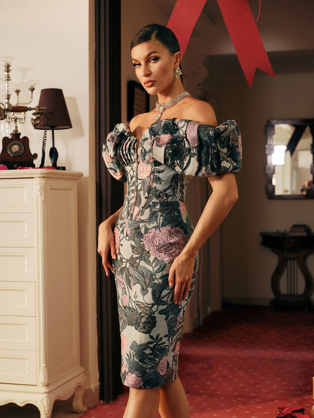 Casale Off Shoulder Çiçek Desenli Midi Elbise