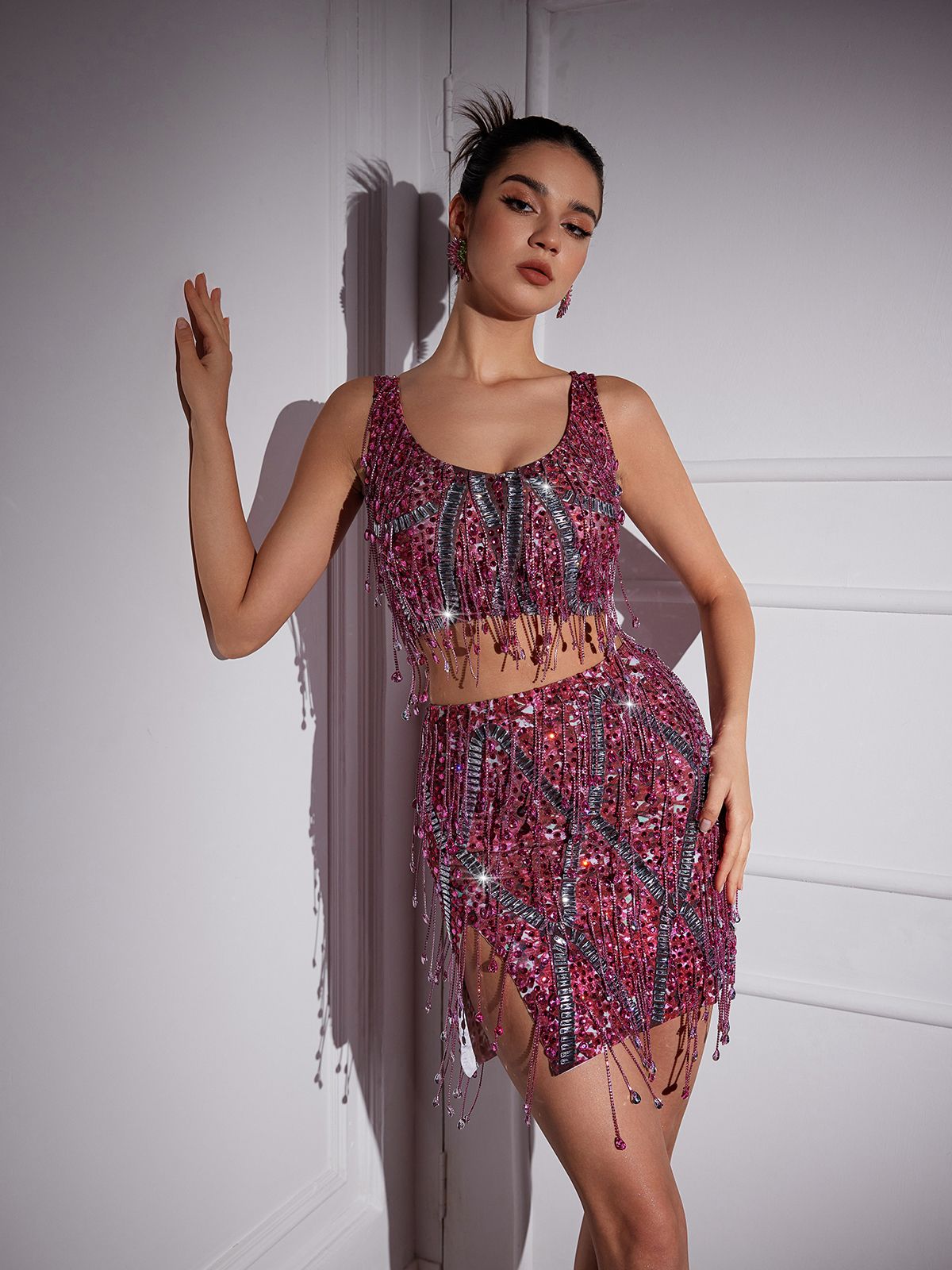 Pembe Colette Kristal Zincir Fringeli Yırtmaç Etek Takımı