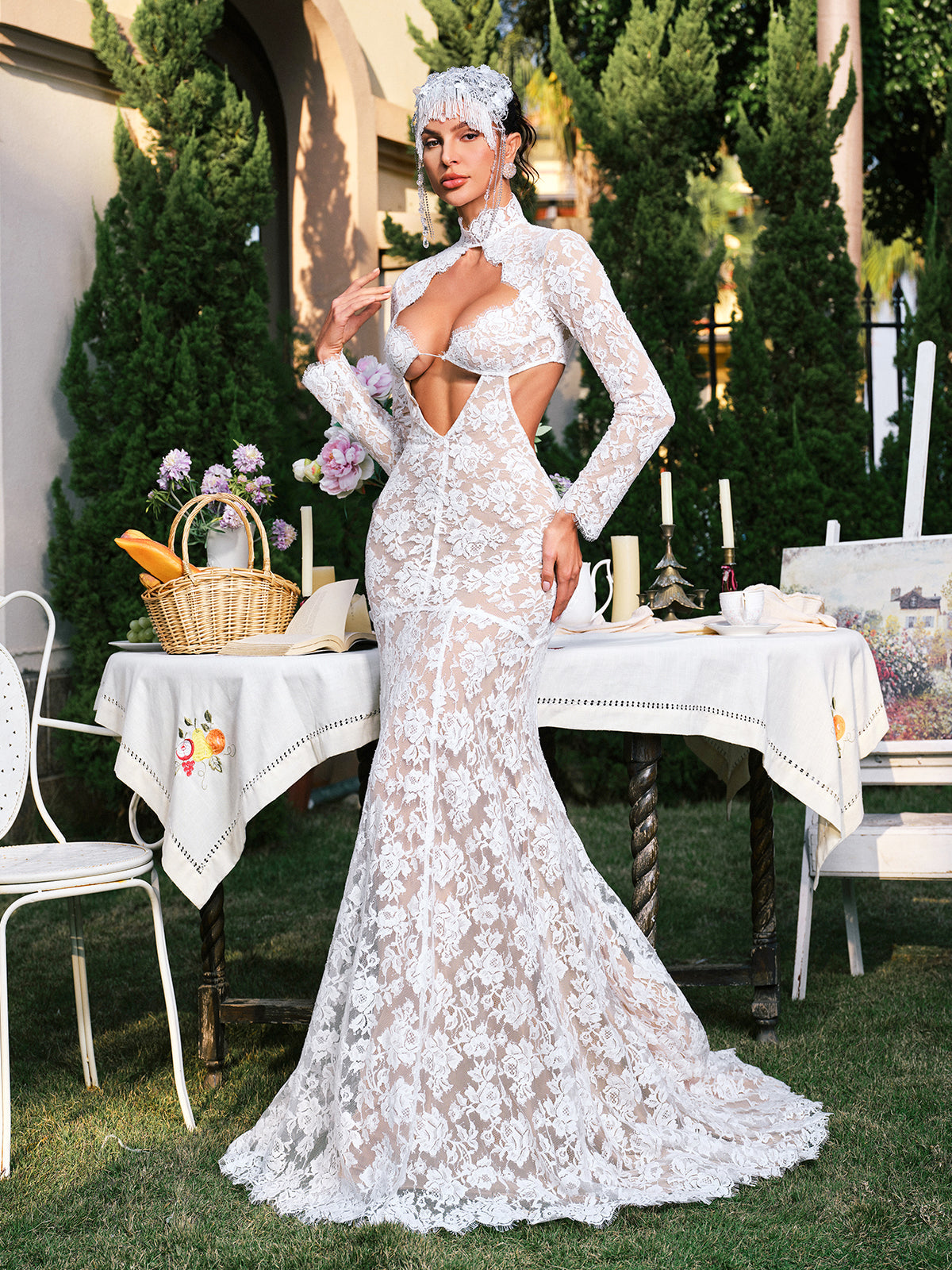 Edalene Uzun Kol Çiçek Kesim Dantel Maxi Elbise