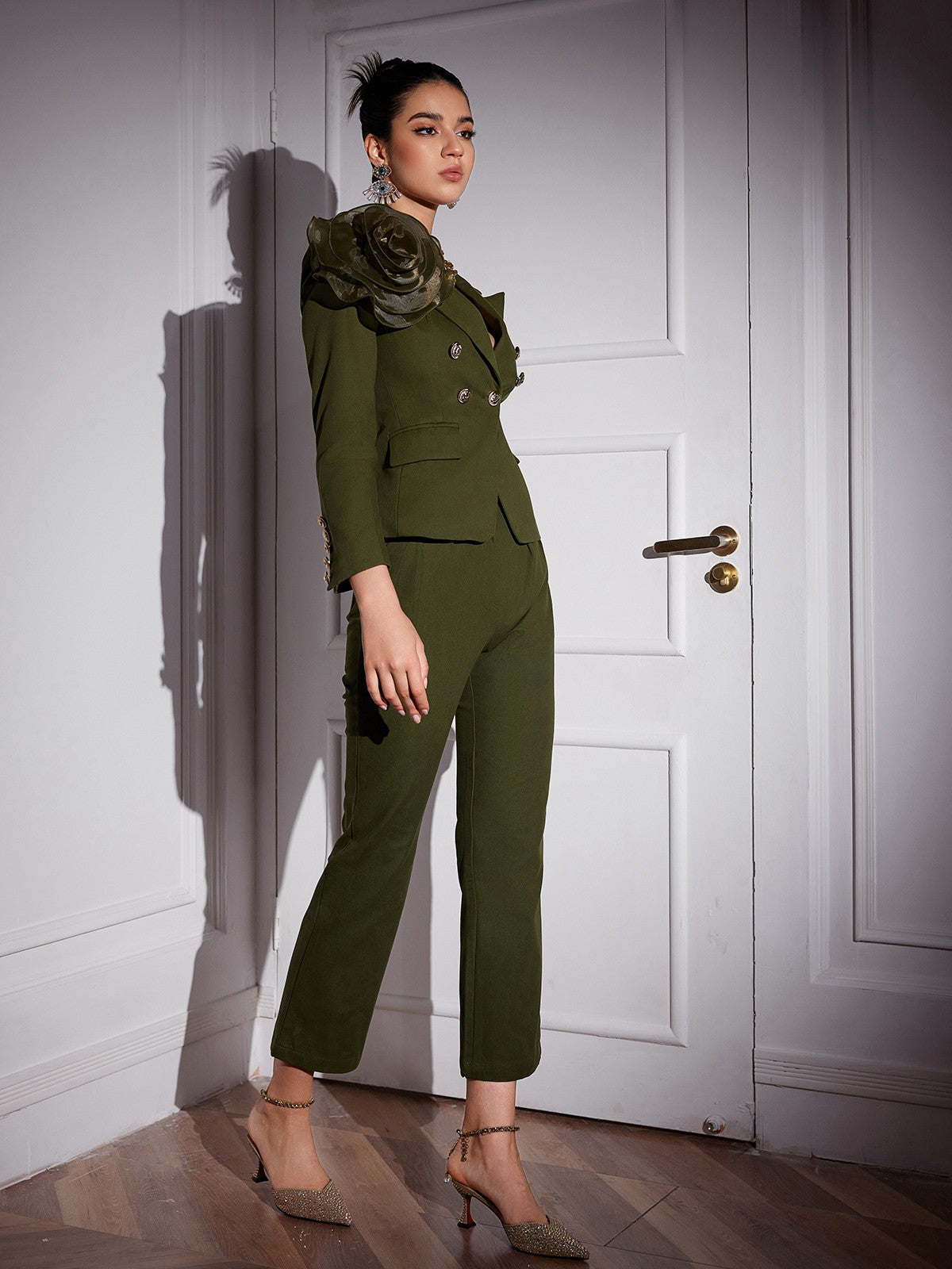 Halcyon Tül Çiçek Düğmeli Blazer Seti