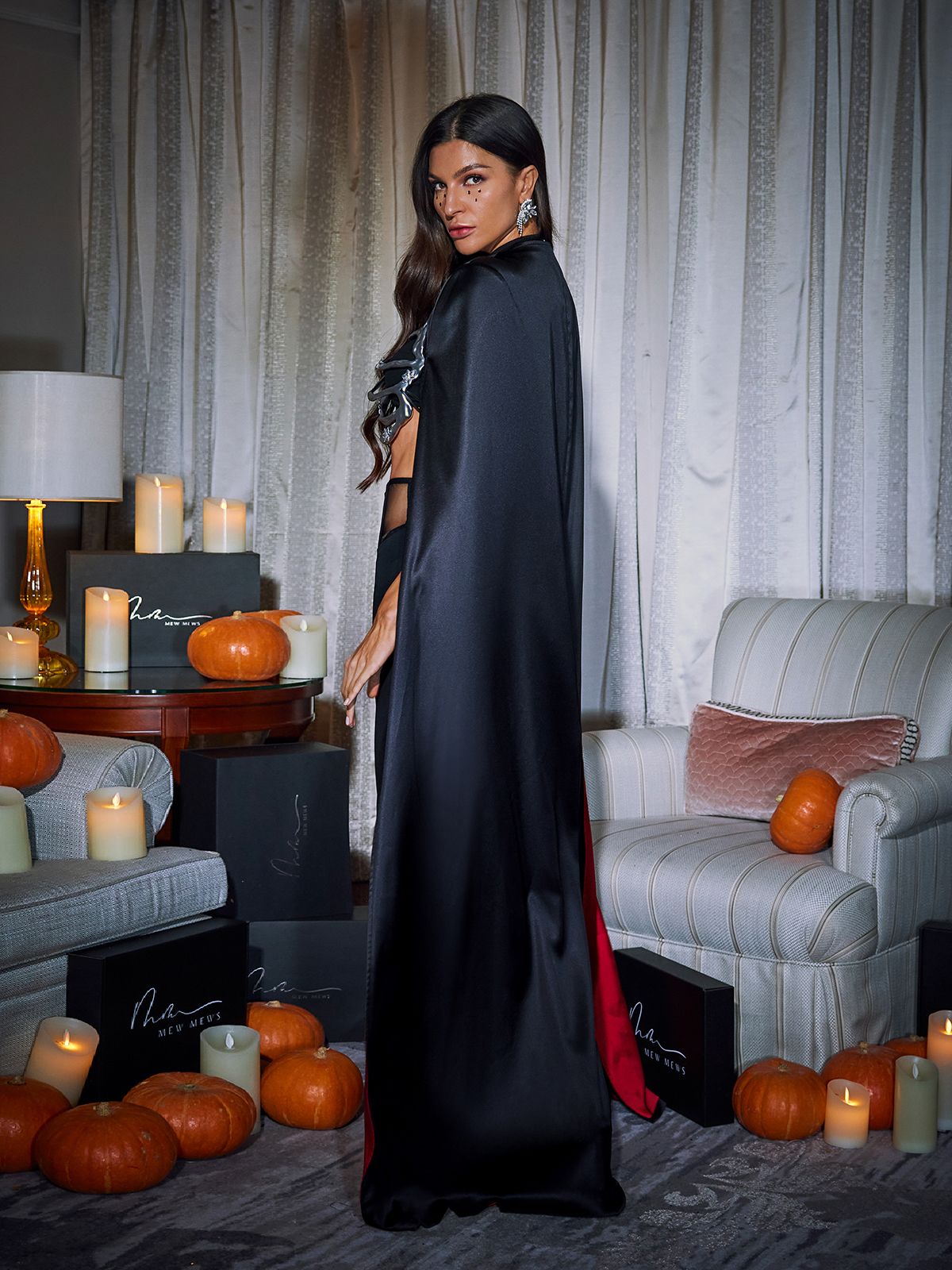 Ivara İskelet Boş Zırh Üst