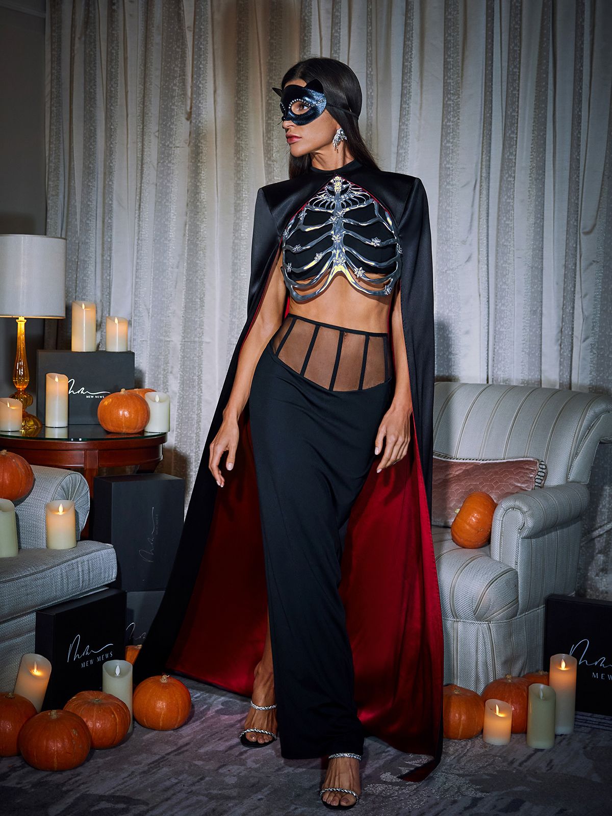 Ivara İskelet Boş Zırh Üst