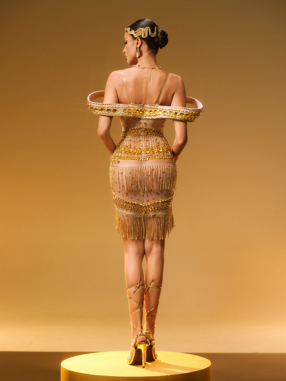 Jaimarie Tek Omuzlu Rhinestone Fringe Mini Elbise Altın