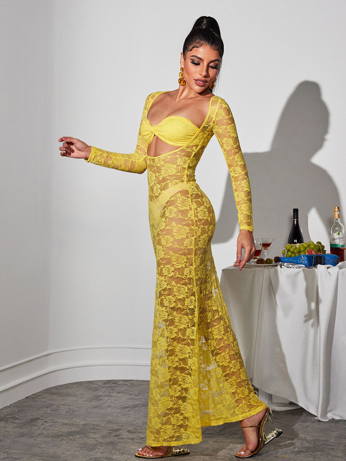 Jerryl Uzun Kollu Kesik Dantel Maxi Elbise Sarı