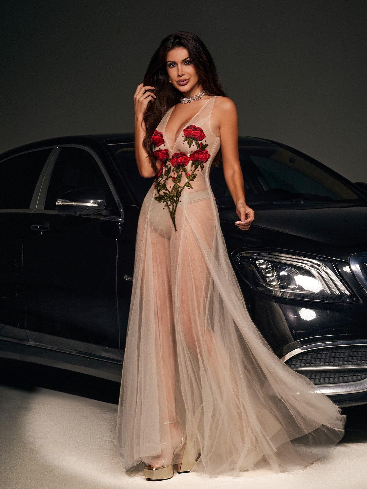 Kateri V Yaka Çiçek Nakışlı File Elbise