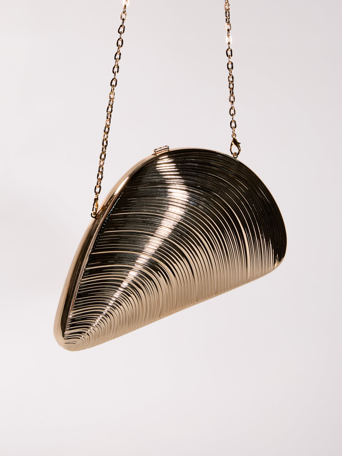 Maija Deniz Kabuğu Dönüşebilir Clutch Şampanya