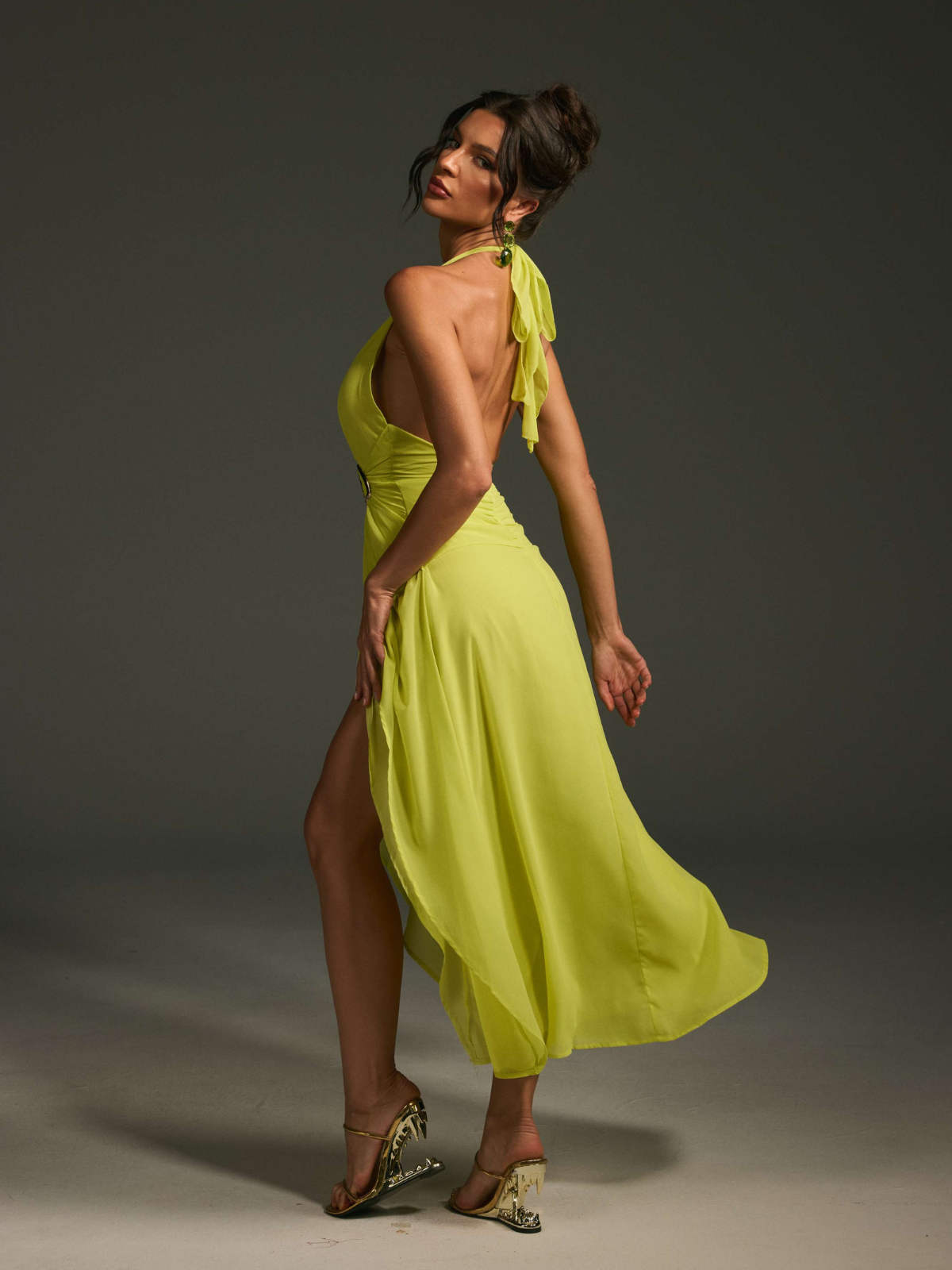 Malha V Yaka Tokalı Midi Elbise