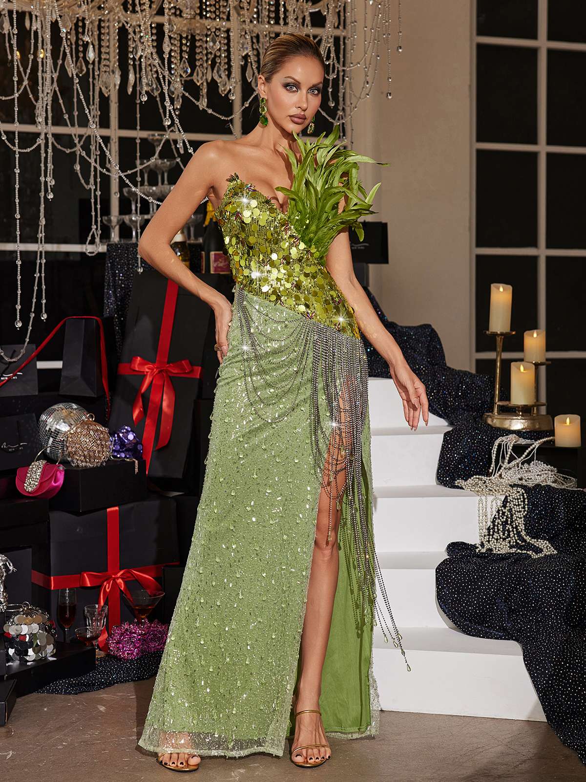 Qorow Tüy Kenarlı Kristal Zincir Franj Maxi Elbise