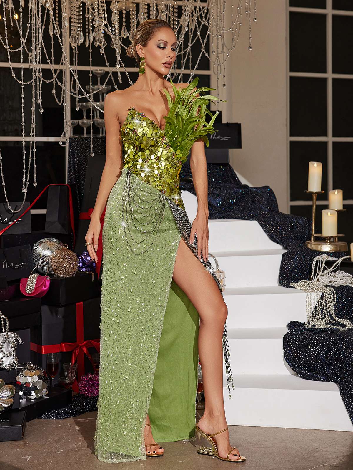 Qorow Tüy Kenarlı Kristal Zincir Franj Maxi Elbise