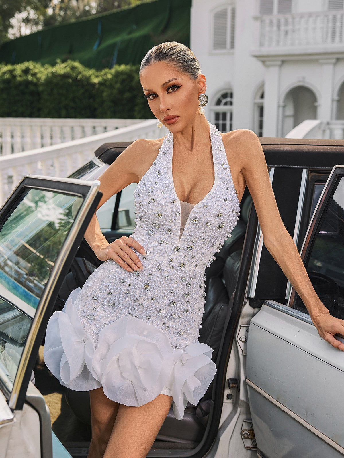 Rhydian Halter Yaka İnci Çiçek Mini Elbise