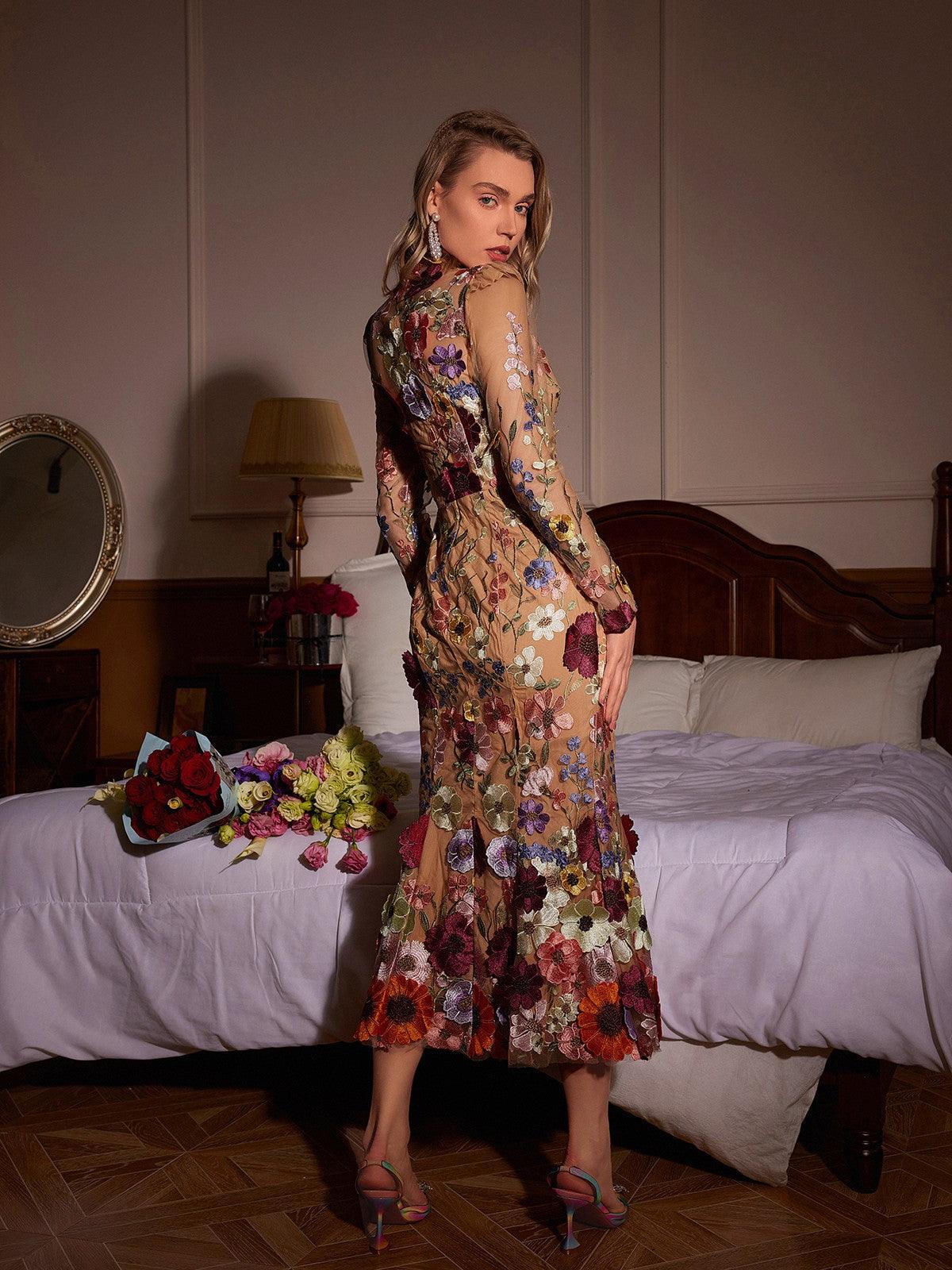 Saige Uzun Kollu Dantel Çiçek Deniz Kızı Elbisesi Pudra