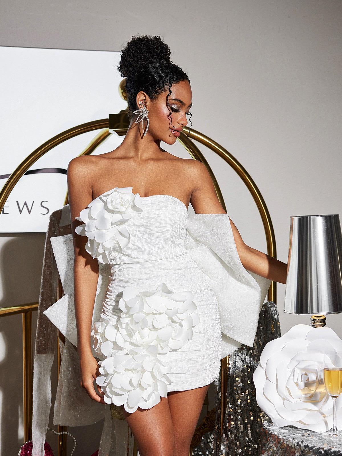 Sophrona Straplez Çiçek Fiyonk Mini Elbise