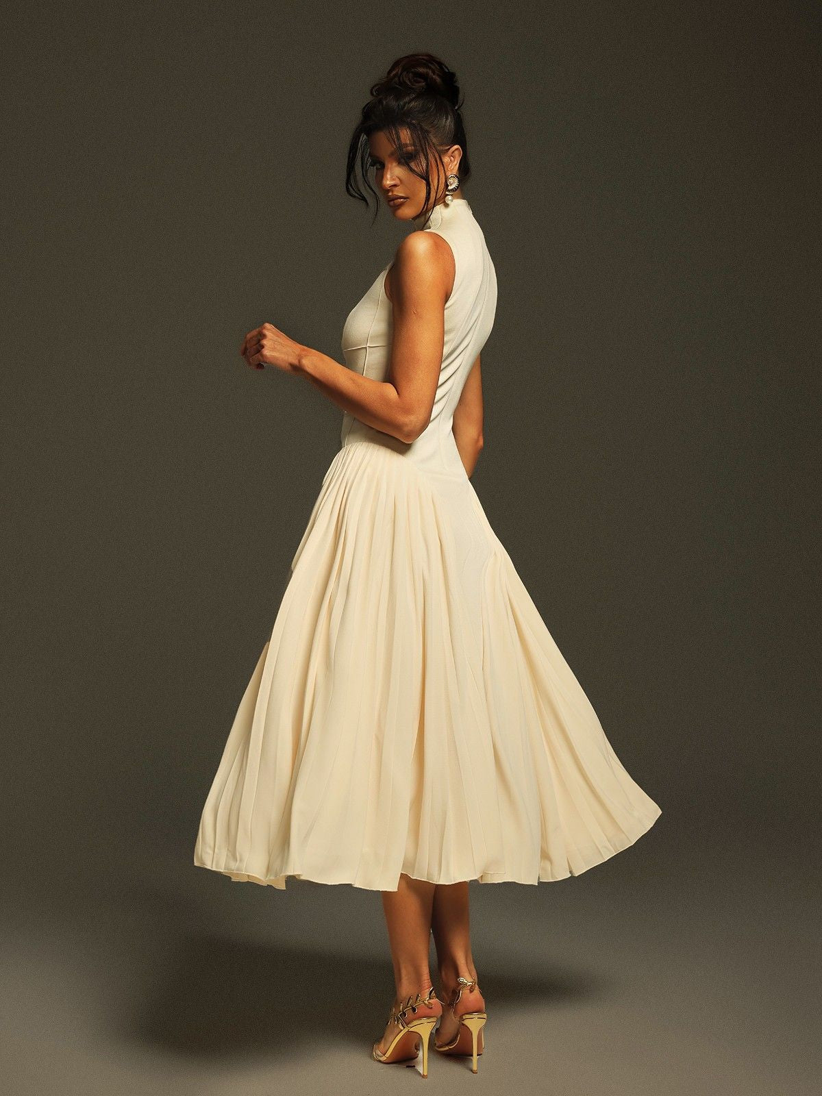 Thota Kolsuz Büzgülü Midi Elbise